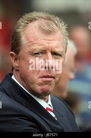 STEVE MCCLAREN NOTTINGHAM FOREST MANAGER TERRAIN VILLE NOTTINGHAM ANGLETERRE 20 Août 2011 Banque D'Images