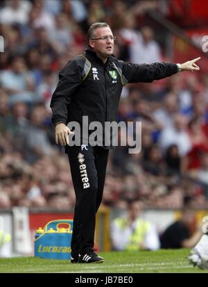 PAUL LAMBERT Norwich City FC MANAGER Norwich City FC MANAGER Old Trafford Manchester en Angleterre le 01 octobre 2011 Banque D'Images