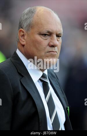 MARTIN JOL FULHAM MANAGER GESTIONNAIRE DE FULHAM STADIUM OF LIGHT SUNDERLAND ANGLETERRE 19 Novembre 2011 Banque D'Images