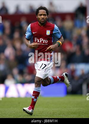 JEAN II MAKOUN, ASTON VILLA FC FC ASTON VILLA VILLA PARK BIRMINGHAM ENGLAND 05 Février 2011 Banque D'Images