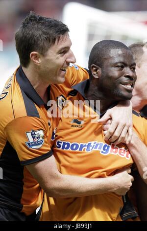 STEPEHN WARD & GEORGE ELOKOBI SUNDERLAND WOLVERHAMPTON STADIUM OF LIGHT WAN SUNDERLAND ENGLAND 14 Mai 2011 Banque D'Images