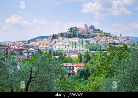 Vue panoramique de Amelia. L'Ombrie. L'Italie. Banque D'Images