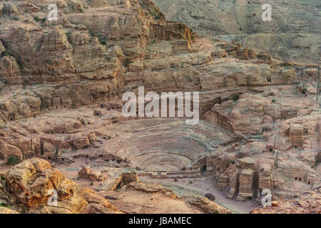 Théâtre romain arena de Petra Jordanie moyen orient nabatéen Banque D'Images