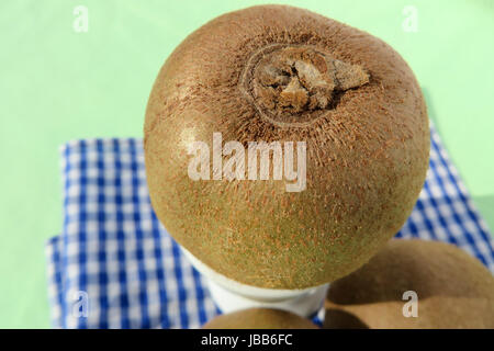 Kiwi - Actinidia deliciosa Banque D'Images