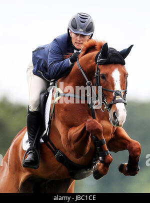 Zara Tindall participe à l'Association commerciale Birtish Equestrain CIC3* au cours de la troisième journée du Equi-Trek Bramham International Horse Trials à Wetherby. Banque D'Images