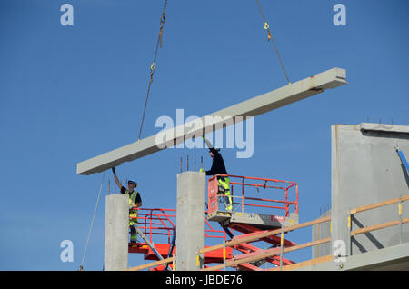 Sonderborg, Danemark - 2 juin, 2017 : Travaux de construction en cours sur l'hôtel Alsik, conçu par Frank Gehry, Banque D'Images