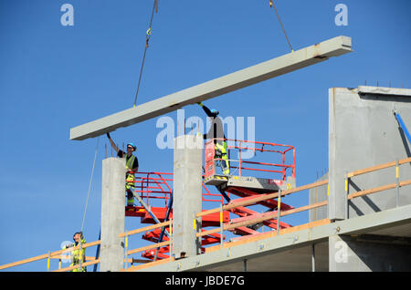 Sonderborg, Danemark - 2 juin, 2017 : Travaux de construction en cours sur l'hôtel Alsik, conçu par Frank Gehry, Banque D'Images