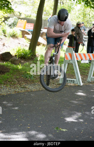 Canton RADNOR, PA - 7 mai : Stunt BMX Rendement par Chris Aceto au canton Radnor rodéo à vélo le 7 mai 2017 Banque D'Images