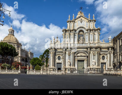 Cathédrale de Santa Agatha à Piazza del Duomo (Place de la Cathédrale) - Catane, Sicile, Italie Banque D'Images