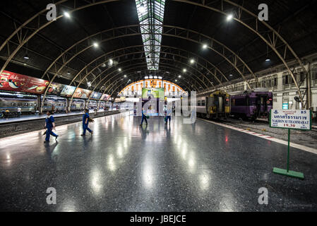 Vieux mainstation à Bangkok Hua Lamphong Banque D'Images