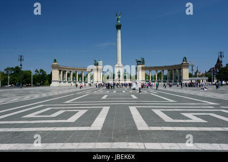 La Hongrie. Budapest.Monument du millénaire sur la Place des Héros. Banque D'Images