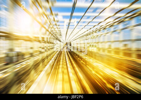 Tunnel Monorail floue Banque D'Images