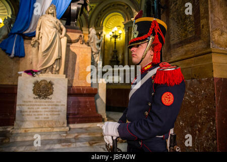 Garde côtière canadienne à l'Église du pape, l'Eglise métropolitaine tombe, à Buenos Aires, Argentine Banque D'Images