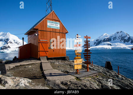 Station de recherche Argentine Almirante Brown, de l'Antarctique Banque D'Images