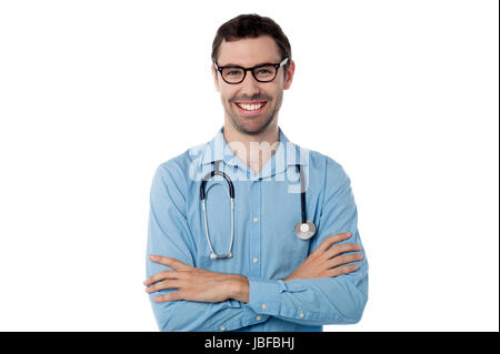 Jeune homme médecin posant en toute confiance Banque D'Images