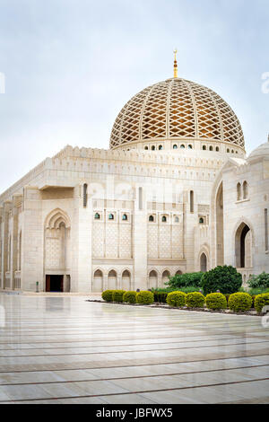 Photo du Sultan Qaboos Grand Mosque in Muscat, Oman Banque D'Images