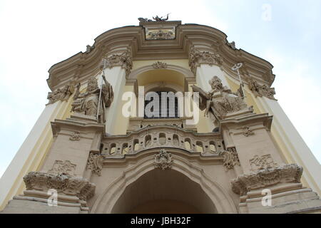Belle Cathédrale Saint George's à Lvov en Ukraine Banque D'Images