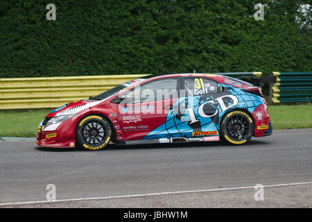 Le circuit de Croft, Angleterre, 11 juin 2017. Jack Le Goff tour de chauffe pour la course 14 du British Touring Car Championship Circuit à Croft, Crédit : Colin Edwards/Alamy Live News. Banque D'Images