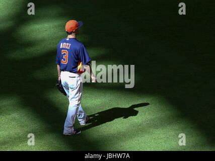 Houston, TX, USA. 11 Juin, 2017. Le voltigeur des Houston Astros Norichika Aoki (3) dans le champ au cours de la MLB match entre les Los Angeles Angels et les Astros de Houston au Minute Maid Park de Houston, TX. John Glaser/CSM/Alamy Live News Banque D'Images