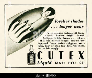 Dans une publicité pour Cutex vernis à ongles couleur liquide - il est apparu dans un magazine publié au Royaume-Uni en 1947. Cutex est une marque de produits de soins des ongles. Le produit original a été développé et créé en 1911 par Warren Northam, société basée à Stamford, Connecticut Banque D'Images