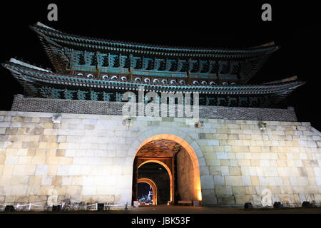 Forteresse de Hwaseong, architecture traditionnelle de Corée à Suwon, Corée du Sud - monument historique Banque D'Images