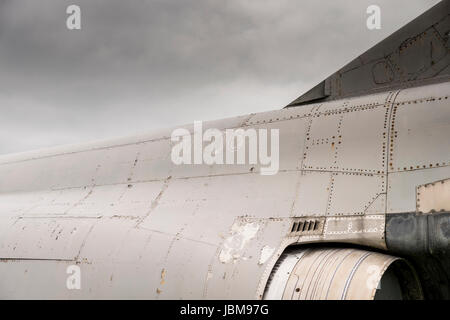 RAF Phantom FGR2 XV406, exposition statique extérieure au musée de l'aviation de Solway Banque D'Images