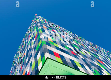 Casa Confetti est le nom de l'un des plus colorés les bâtiments du campus d'Utrecht De Uithof. Dans la tour sont 377 appartements pour étudiants. Banque D'Images