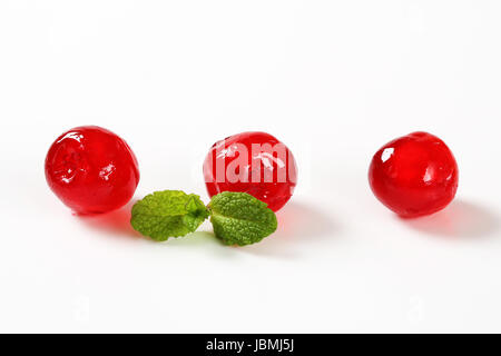 Cerises au marasquin dénoyautées dans un sirop confits Banque D'Images