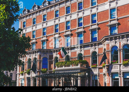 DUBLIN, IRLANDE - 10 juin 2017 : le Shelbourne Hotel à Dublin et sa belle architecture Banque D'Images