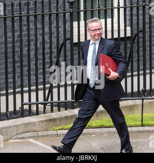 Londres, Royaume-Uni. Jun 12, 2017. Michael Gove, secrétaire de l'environnement, arrive au premier Cabinet politique après l'élection générale Crédit : Ian Davidson/Alamy Live News Banque D'Images