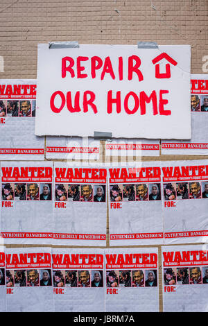 Balmoral Hotel Block Party d'expulser les résidents du Downtown Eastside Hôtel Taudis, Hastings Street, Vancouver, British Columbia, Canada. Crédit : Michael Wheatley/Alamy Live News Banque D'Images