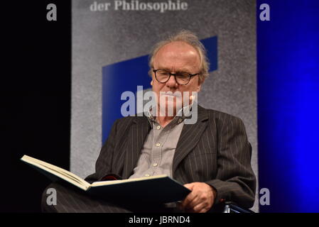 Cologne, Allemagne. 11 Juin, 2017. L'écrivain autrichien Michael Koehlmeier au 5e festival de philosophie phil.cologne à Cologne, Allemagne, 11 juin 2017. Photo : Horst Galuschka/dpa/Horst Galuschka dpa/Alamy Live News Banque D'Images