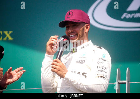 Montréal, Canada. 11 Juin, 2017. Vainqueur du Grand Prix de Montréal 2017 Lewis Hamilton à la gagnants podium.Crédit : Mario Beauregard/Alamy Live News Banque D'Images