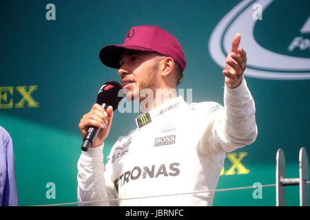 Montréal, Canada. 11 Juin, 2017. Vainqueur du Grand Prix de Montréal 2017 Lewis Hamilton à la gagnants podium.Crédit : Mario Beauregard/Alamy Live News Banque D'Images