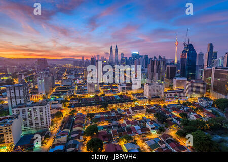 La ville de Kuala Lumpur, Malaisie sunrise quand skyline Banque D'Images