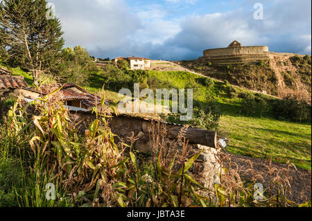 Mur Inca Ingapirca, et la ville, plus connu de ruines Incas en Equateur. Banque D'Images