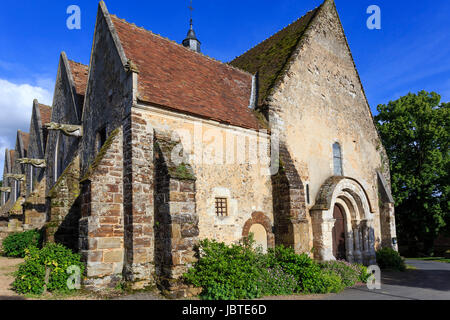 La France, l'Orne (61), Moutiers-au-Perche, l'église Notre-Dame du Mont-Harou // France, Orne, Moutiers au Perche, Notre Dame du Mont Harou church Banque D'Images