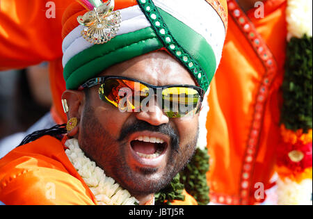 Partisans indiens et fans vu au cours de l'ICC Champions Trophy 2017 match entre l'Inde et l'Afrique du Sud, à l'ovale à Londres. Photo de James Boardman/Images téléobjectif Banque D'Images