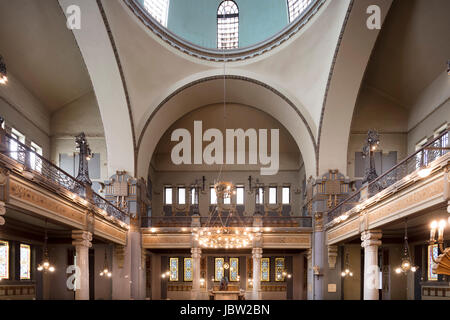 Vue de l'intérieur, la porte du ciel, synagogue Adly Street, Le Caire, Egypte Banque D'Images