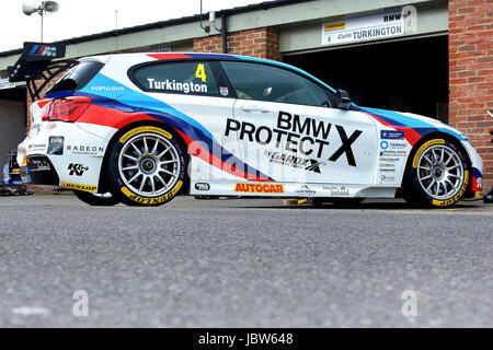 Dunlop MSA British Touring Car Championship, Colin Turkington No4 au volant de sa BMW 125i M, de l'équipe BMW, Croft, Darlington Circuit Dimanche 11 Juin 2017 Banque D'Images