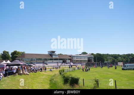 Harity fonctionner à vide un hippodrome de Lingfield Park dans le Surrey en Angleterre Banque D'Images