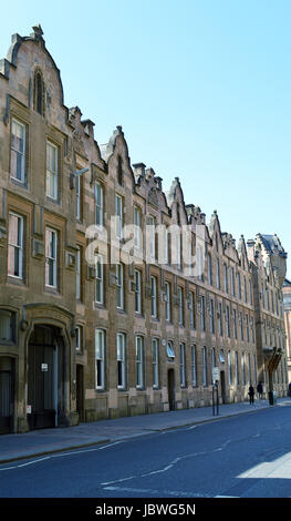 Merchant City : un excentrique 23 hangar construit en style Baronial écossais sur Ingram Street, Glasgow, Écosse, en 1859 et aujourd'hui convertie en appartements. Banque D'Images