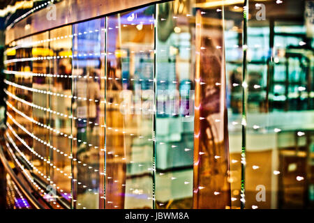 Abstract creative photo de lumières colorées et de réflexions. Banque D'Images