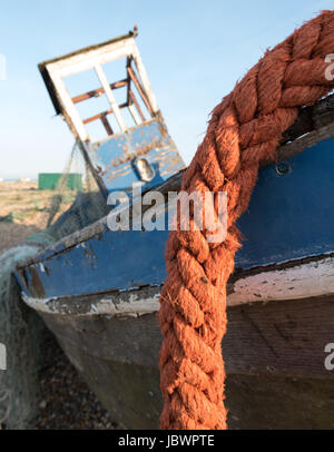 Détail de corde sur un vieux bateau de pêche dormeur Banque D'Images