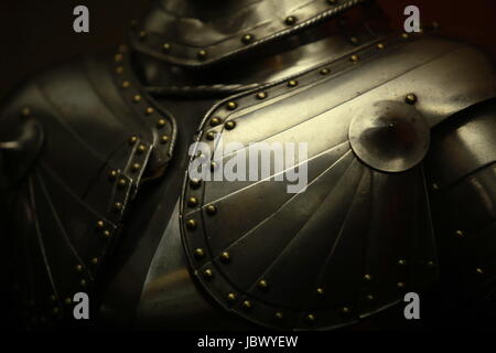 Armure médiévale ancienne près de crusader Banque D'Images