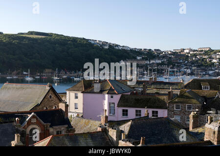 Skyline de Fowey sur les rives de la rivière Fowey, Cornwall en Grande-Bretagne Banque D'Images