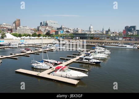 Montréal, Canada - 12 juin 2017 : Vieux Port de Montréal en été de Quai King Edward Belvedere Banque D'Images