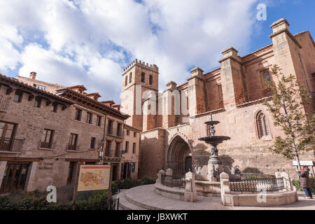 Ancien Collegiate de Santa Maria, temple gothique du XV siècle, Mora de Rubielos, Teruel province, Aragon, Espagne Banque D'Images