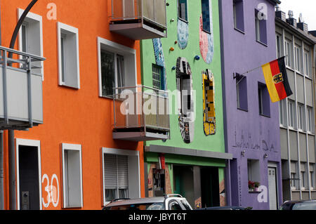 Bunte Fassaden in einer Wohnstraße, Köln, Nordrhein-Westfalen, Deutschland Banque D'Images