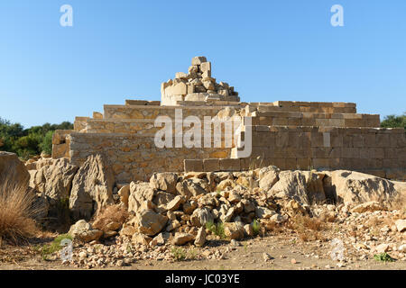 Ruines de phare dans l'ancienne ville Lycienne Patara. La province d'Antalya. La Turquie Banque D'Images